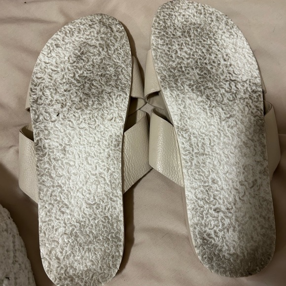 Seychelles Slides - Picture 2 of 3